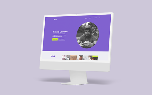 iMac mockup of Boostrap Porfollio project.